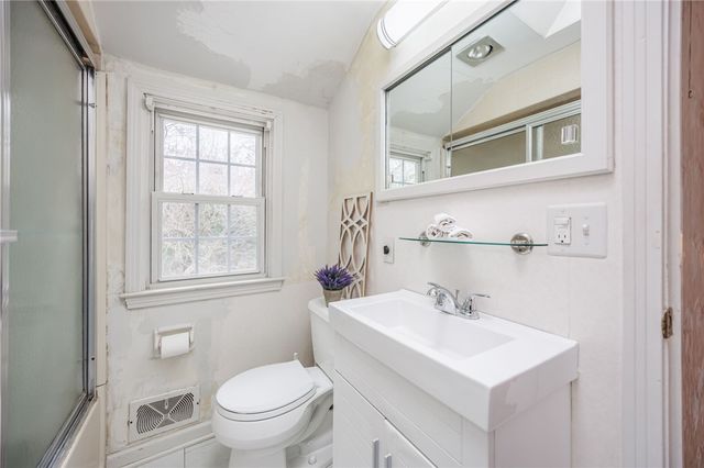 48 Shelwood Drive, Pittsford, NY 14618