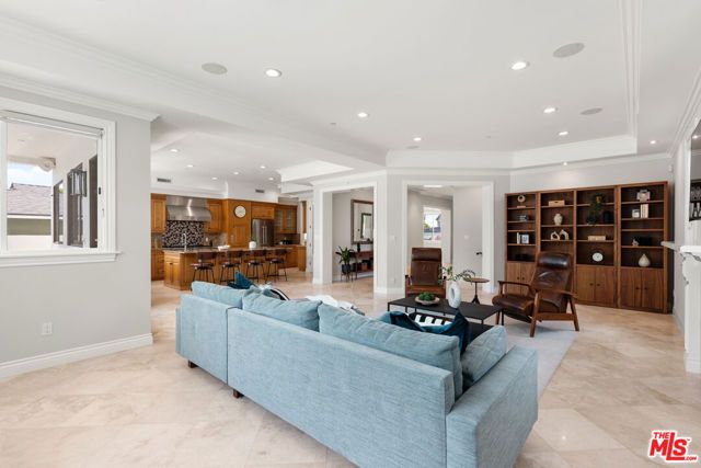 6468 Wynkoop Street, Los Angeles, CA 90045