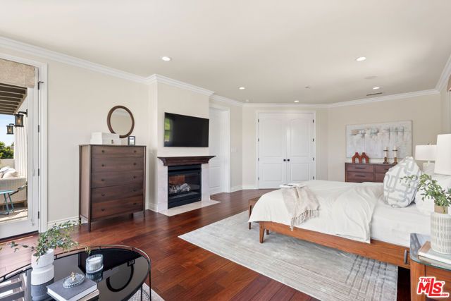 6468 Wynkoop Street, Los Angeles, CA 90045