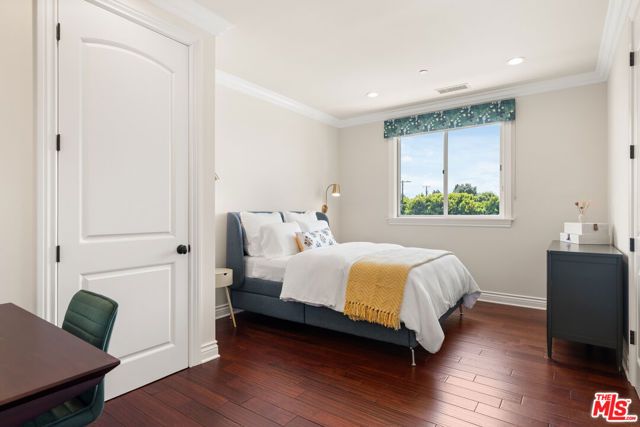 6468 Wynkoop Street, Los Angeles, CA 90045