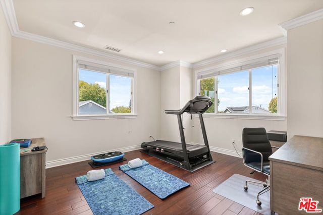 6468 Wynkoop Street, Los Angeles, CA 90045