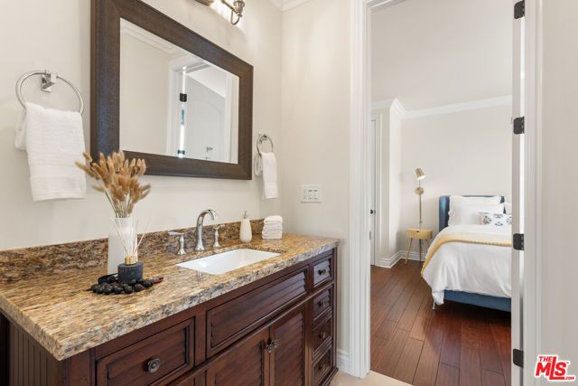 6468 Wynkoop Street, Los Angeles, CA 90045