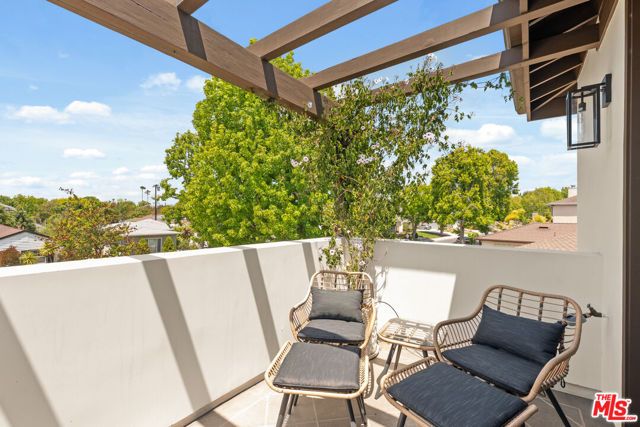 6468 Wynkoop Street, Los Angeles, CA 90045