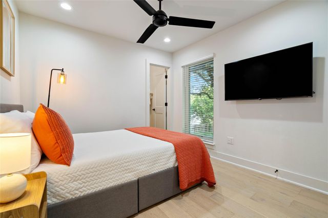1306 Navasota ST, Austin, TX 78702
