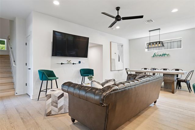 1306 Navasota ST, Austin, TX 78702