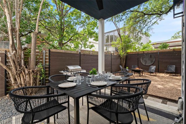 1306 Navasota ST, Austin, TX 78702