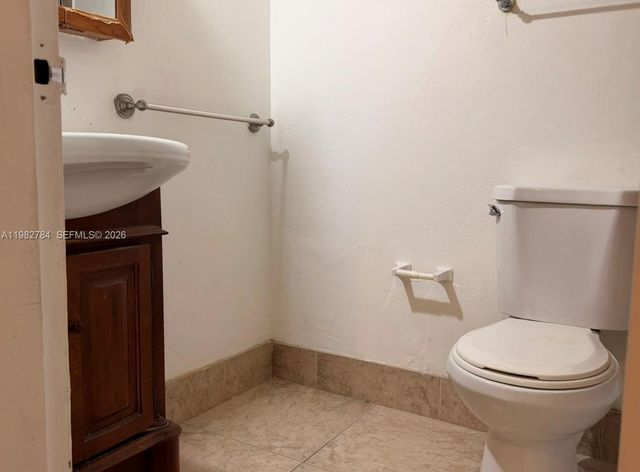 1805 Sans Souci Blvd 501, North Miami, FL 33181