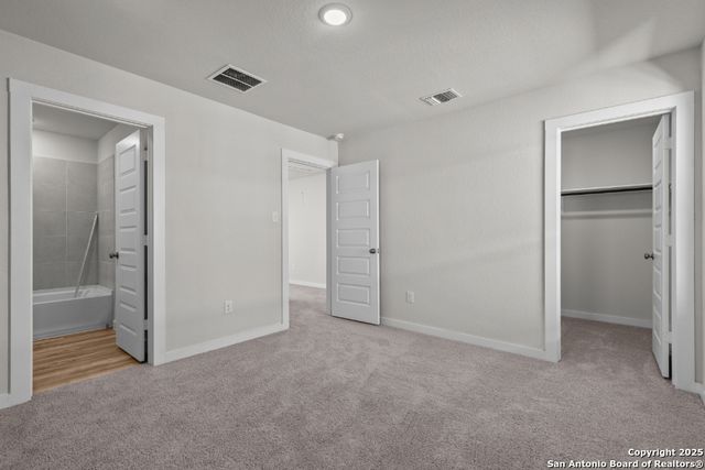 9982 Forestier Green, San Antonio, TX 78214