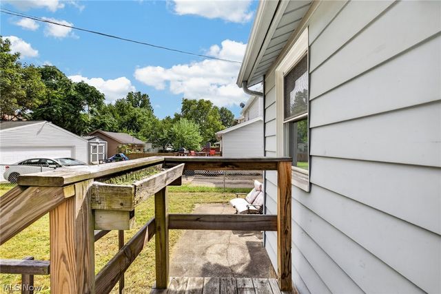449 Kenilworth Avenue SE, Warren, OH 44483