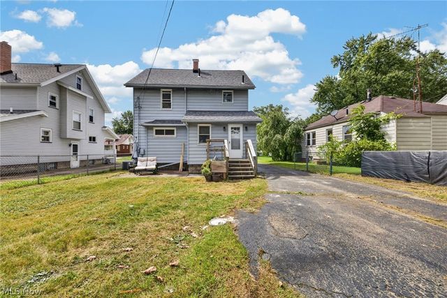 449 Kenilworth Avenue SE, Warren, OH 44483