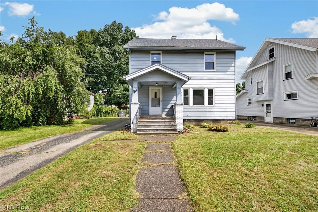 449 Kenilworth Avenue SE, Warren, OH 44483