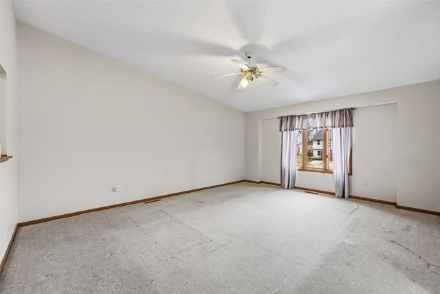 2265 14th Street, Coralville, IA 52241