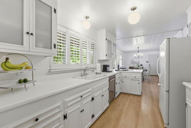 1828 Wayside Ln, Sacramento, CA 95864