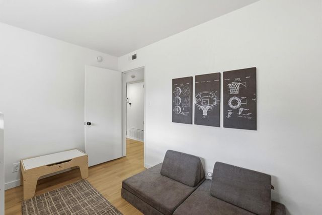 1828 Wayside Ln, Sacramento, CA 95864