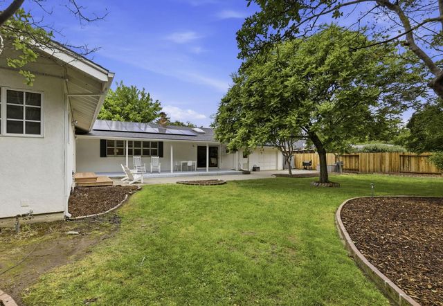 1828 Wayside Ln, Sacramento, CA 95864