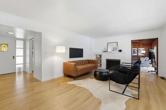 1828 Wayside Ln, Sacramento, CA 95864