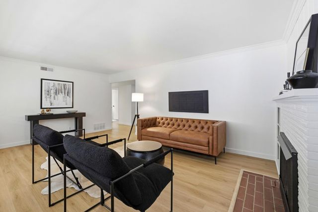 1828 Wayside Ln, Sacramento, CA 95864