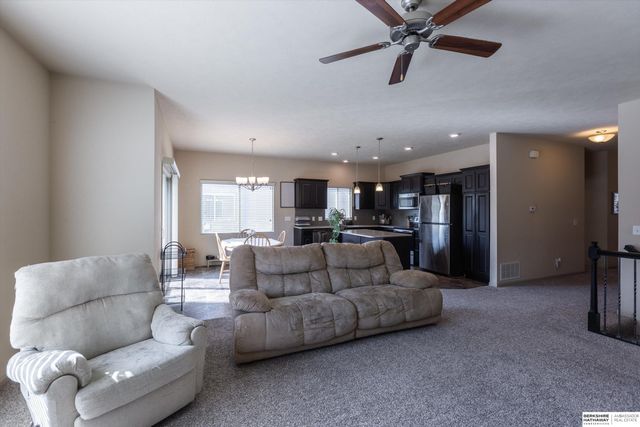 13717 S 42nd Avenue, Bellevue, NE 68123