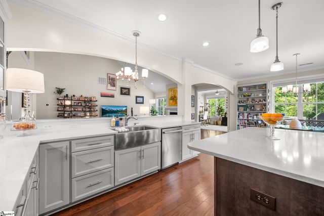 74 Modesto Lane, Simpsonville, SC 29681