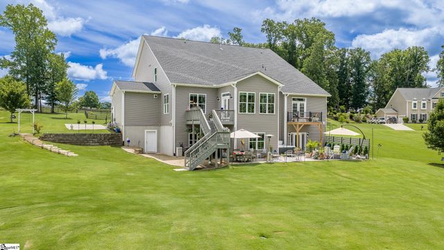 74 Modesto Lane, Simpsonville, SC 29681