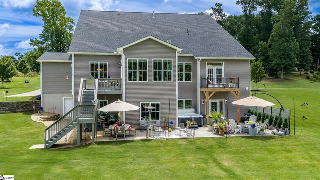 74 Modesto Lane, Simpsonville, SC 29681