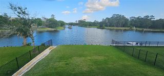 1922 Peacock Isle Drive, Dickinson, TX 77539