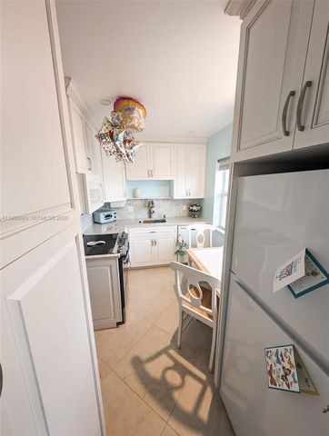 1501 S Surf Rd 21, Hollywood, FL 33019