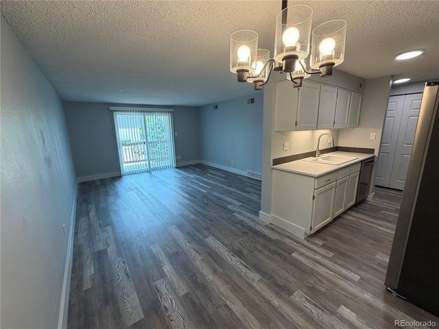 209 E Highline Cir 209-202, Centennial, CO 80122