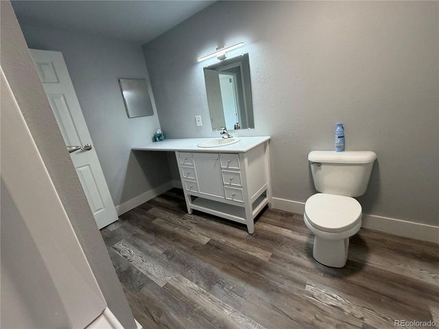 209 E Highline Cir 209-202, Centennial, CO 80122