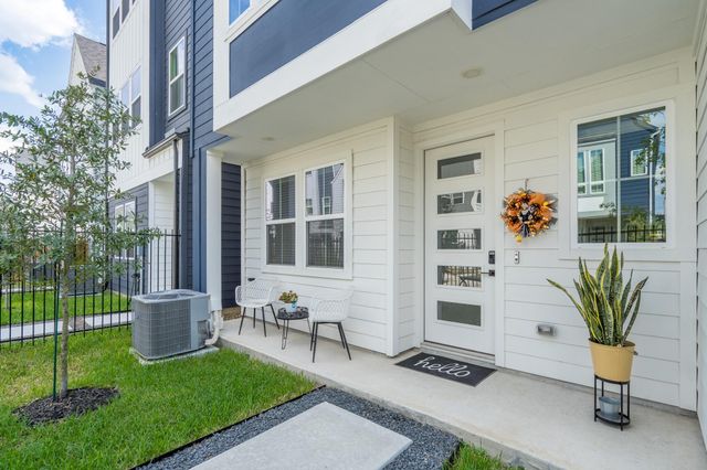 8324 Springwood Canyon Lane, Houston, TX 77055