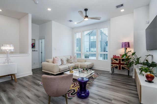 8324 Springwood Canyon Lane, Houston, TX 77055