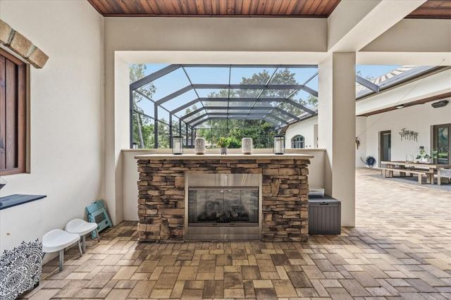 16303 DUNLINDALE DRIVE, Lithia, FL 33547