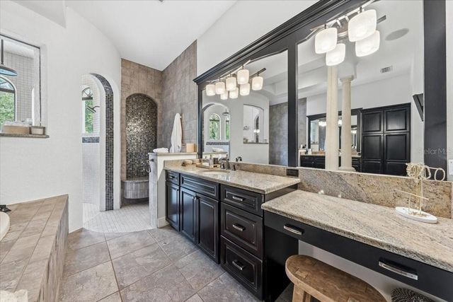 16303 DUNLINDALE DRIVE, Lithia, FL 33547