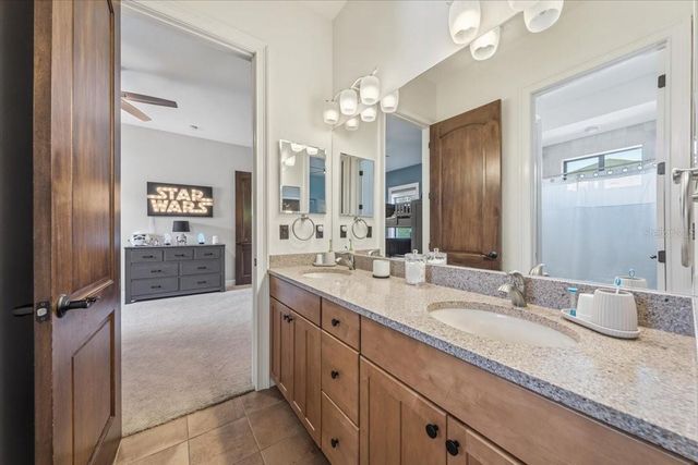 16303 DUNLINDALE DRIVE, Lithia, FL 33547