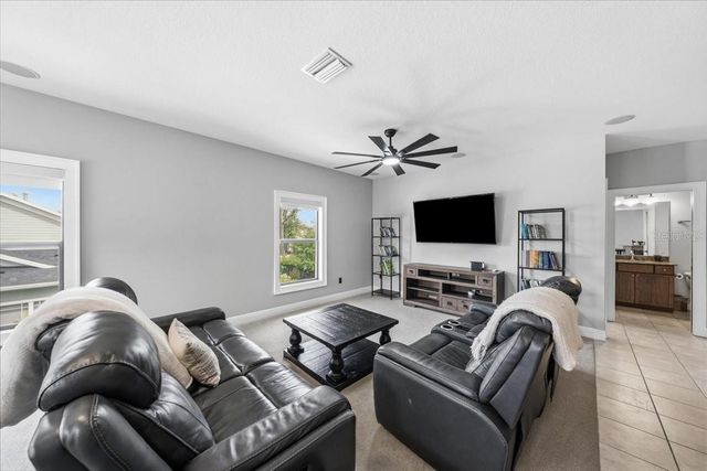 16303 DUNLINDALE DRIVE, Lithia, FL 33547