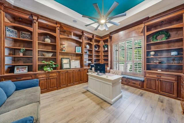 16303 DUNLINDALE DRIVE, Lithia, FL 33547