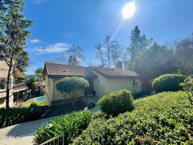 74 Rosehedge Lane, Oak Park, CA 91377