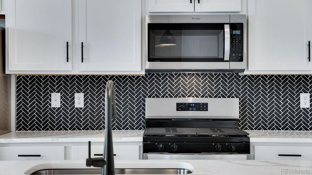 43092 Castle Stuart Street, Elizabeth, CO 80107