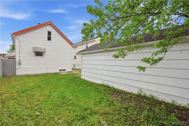 242 Newburgh Avenue, Buffalo, NY 14215