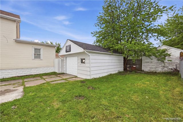 242 Newburgh Avenue, Buffalo, NY 14215