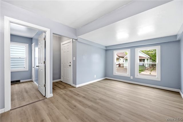 242 Newburgh Avenue, Buffalo, NY 14215