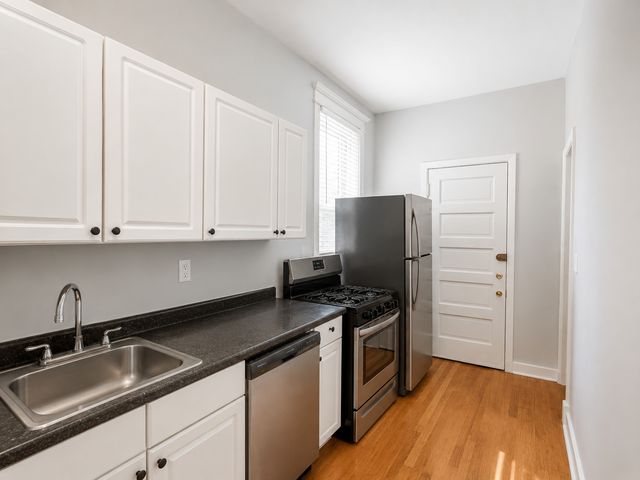 3544 N Halsted Street, Chicago, IL 60657