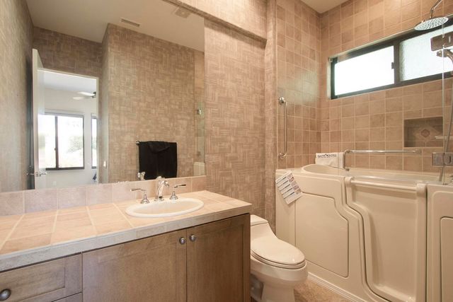 45750 Indian Canyon Road, Indian Wells, CA 92210