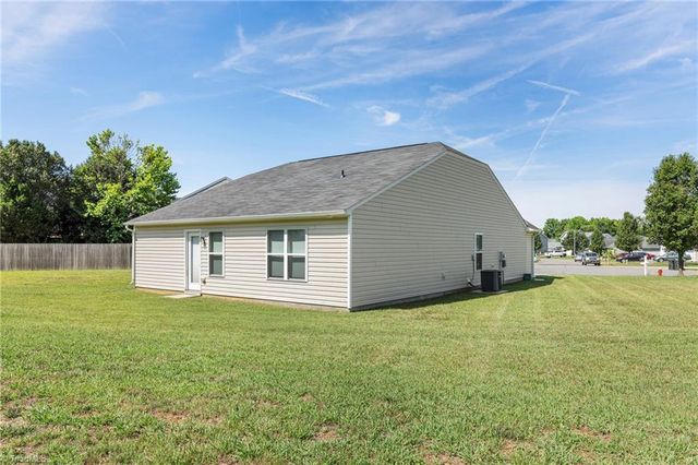 216 Florida Drive, Thomasville, NC 27360