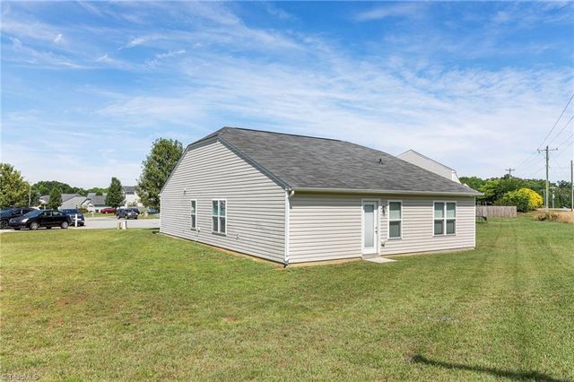 216 Florida Drive, Thomasville, NC 27360