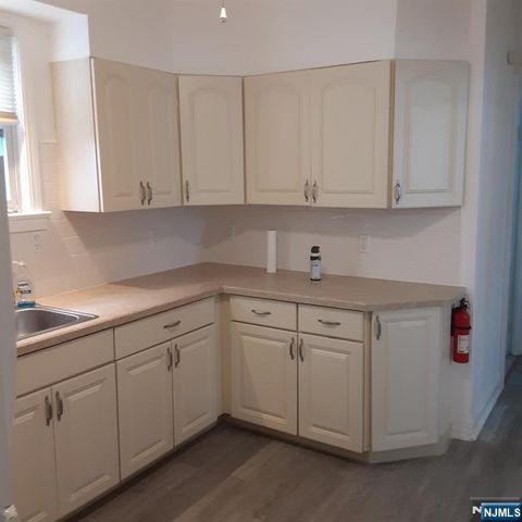 15 Bellevue Avenue, Belleville, NJ 07109