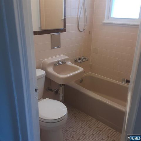 15 Bellevue Avenue, Belleville, NJ 07109