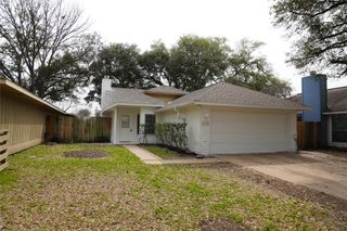 16115 Beechnut Street, Houston, TX 77083