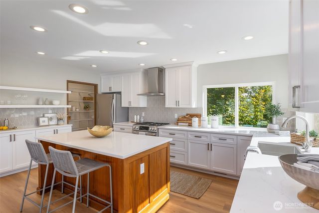 630 Giltner Lane, Edmonds, WA 98020
