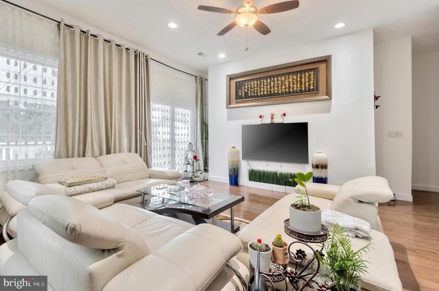 403 N HORNERS LN, Rockville, MD 20850